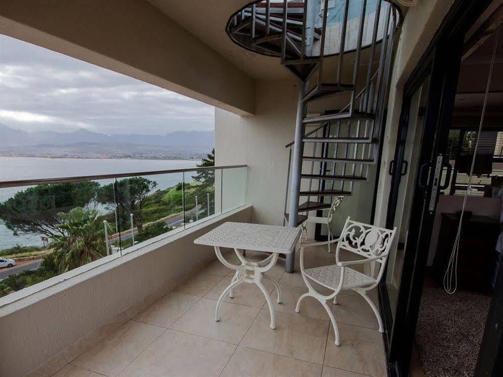 Oceana Palms Luxury Guest House Gordonsbaai Buitenkant foto